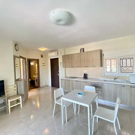 Ellinfos ハニオティス