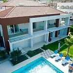 Appart hôtel Ellinfos 4*
