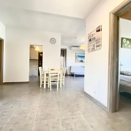 Aparthotel Ellinfos