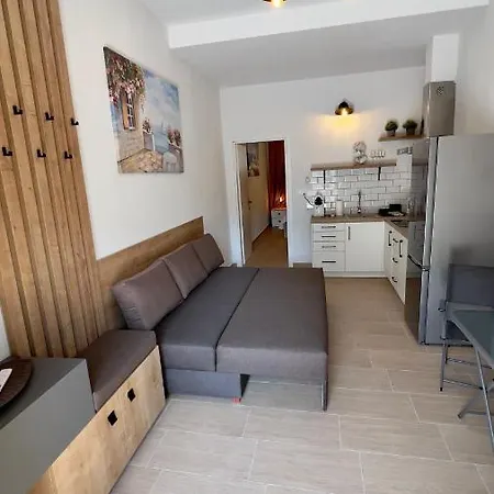 Aparthotel Ellinfos