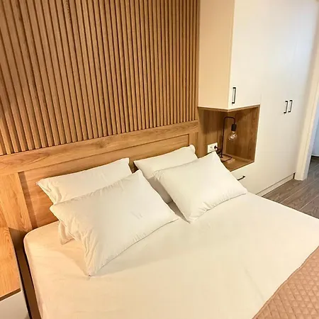 Aparthotel Ellinfos