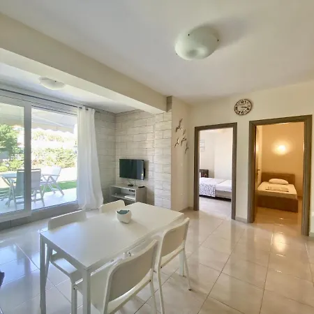 Ellinfos 3* Chaniotis