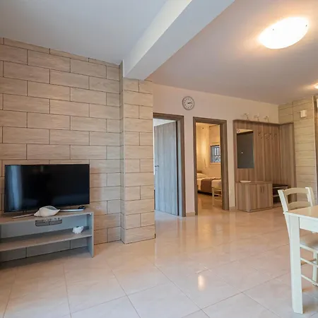 Appart hôtel Ellinfos 4*