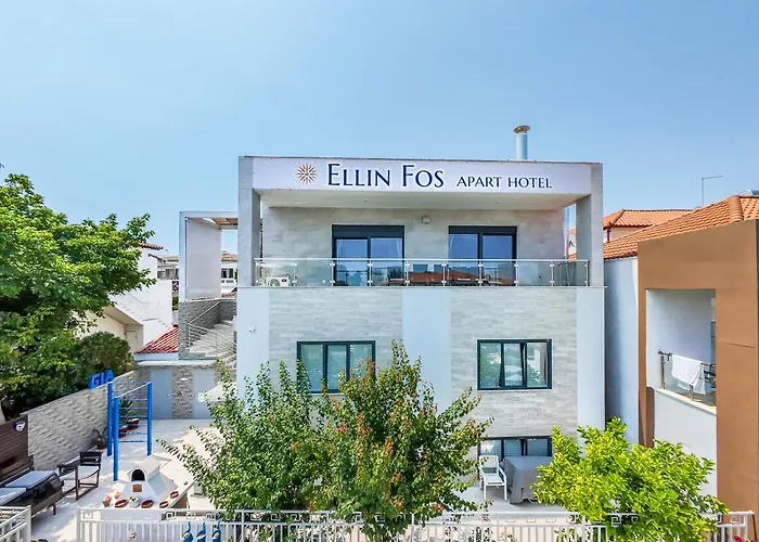 Ellinfos Aparthotel Hanioti